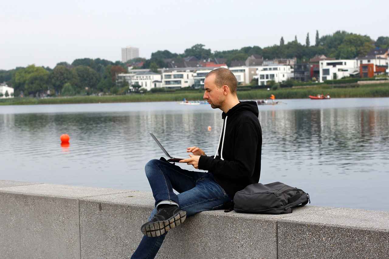Part-Time Remote Jobs in Social Media Management: A Complete Guide